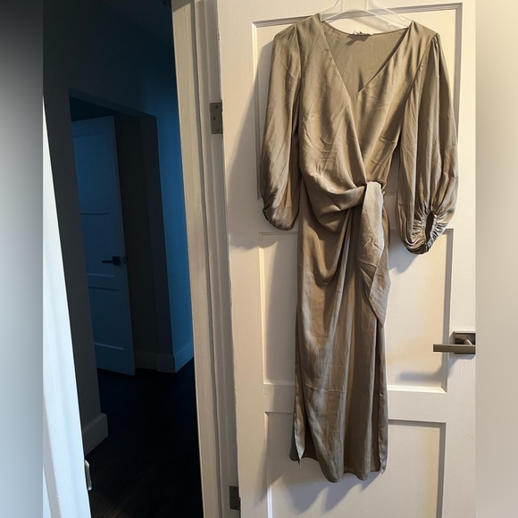 Billy J Meilani Dress - Picture 4 of 5